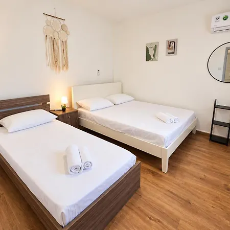 Finikoudes Marina Beachfront Grand *