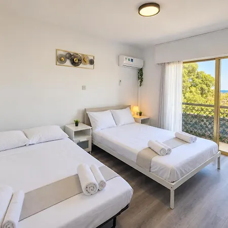 Finikoudes Marina Beachfront Grand Larnaca
