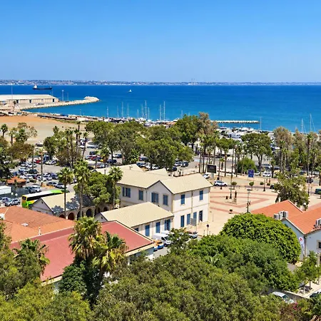 Finikoudes Marina Beachfront Grand