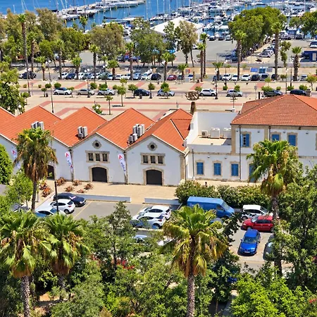 Finikoudes Marina Beachfront Grand Larnaca